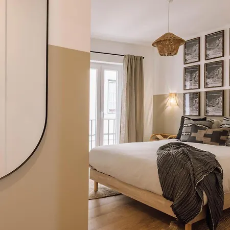 Medan - 1 Bedroom And Parking In Santo Antonio Lisbon