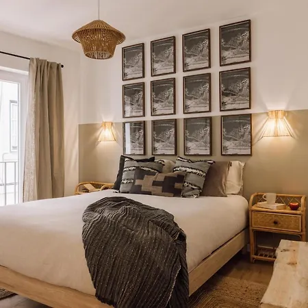 Medan - 1 Bedroom And Parking In Santo Antonio Apartamento Lisboa